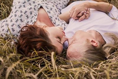 How To Choose A Promise Ring For Your Girlfriend