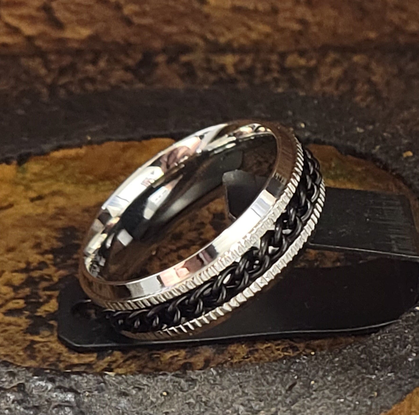 ThinkEngraved wedding Band Personalized Engraved Men's Black Chain Spinner Wedding Ring - Silver Fidget Spinner