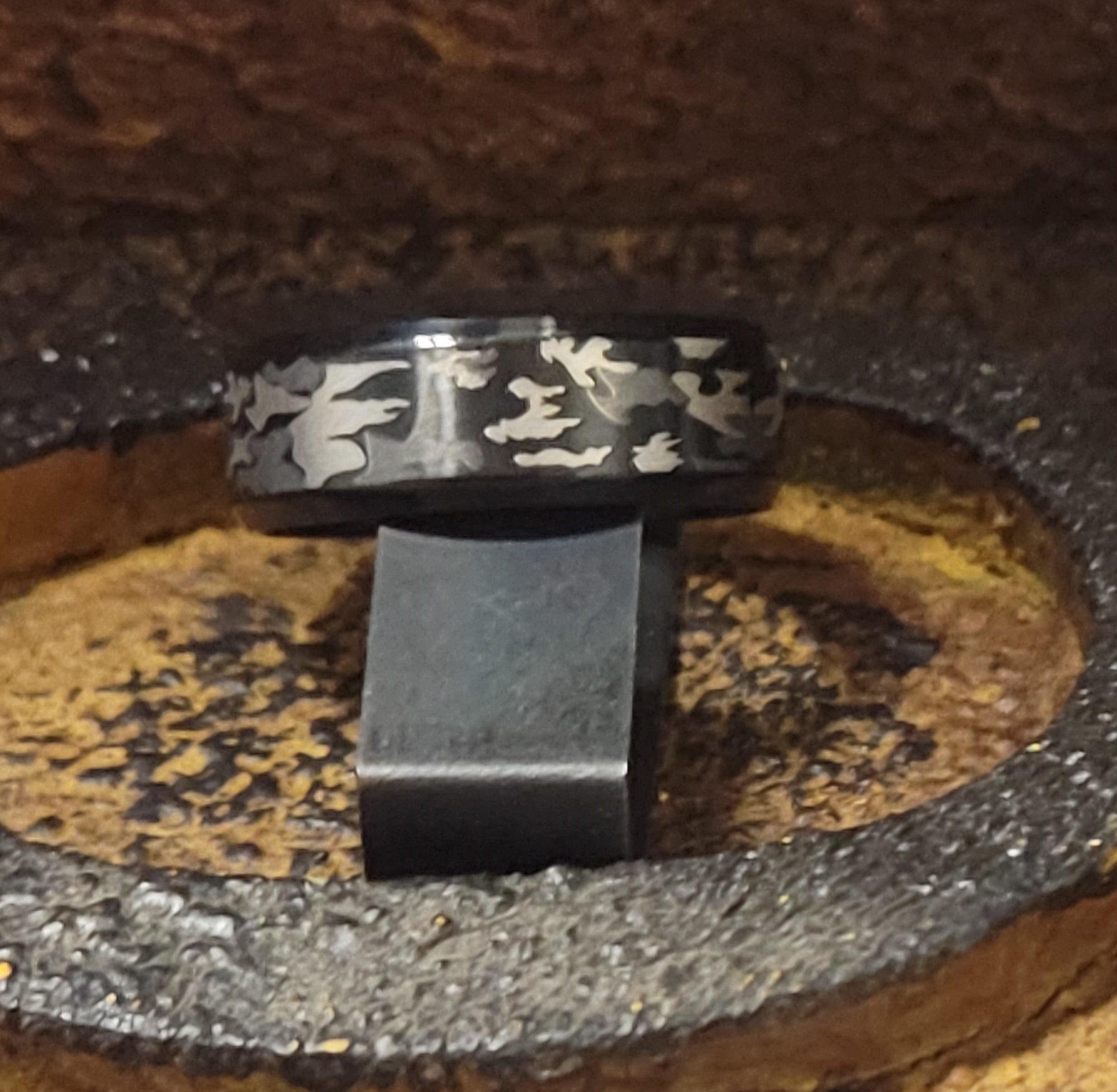 ThinkEngraved wedding Band Personalized Men's Camo Wedding Ring - Engraved Handwriting Camouflage Ring