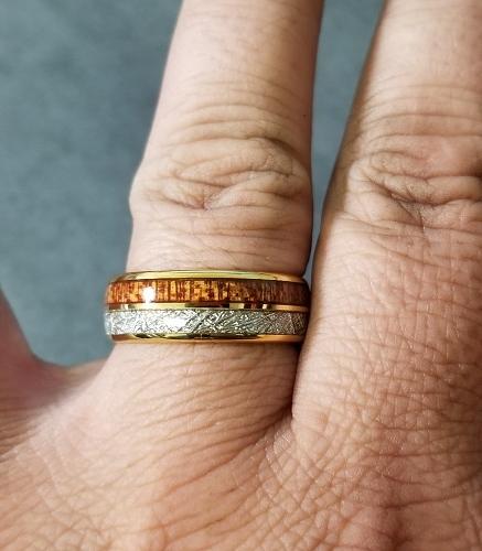 ThinkEngraved wedding Band Personalized Men's Real Tungsten Wedding Band - Wood and Meteorite Inay