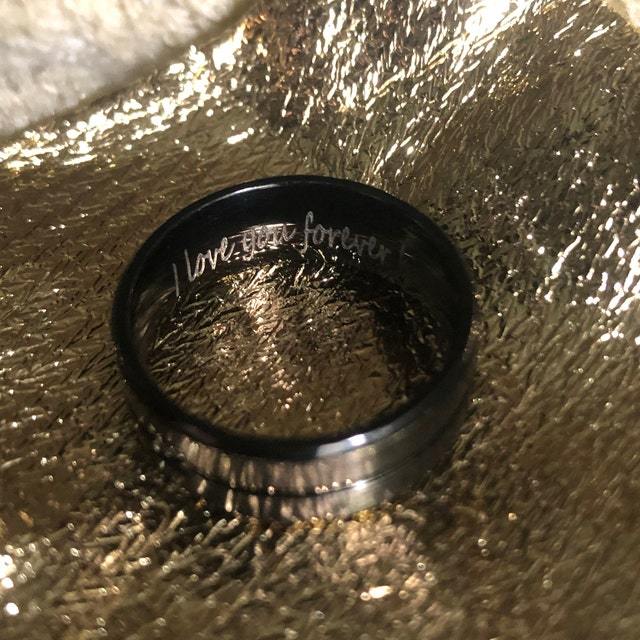 ThinkEngraved wedding Band Personalized Men's Wedding Band - Beveled, Grooved Black Gem Stainless Steel