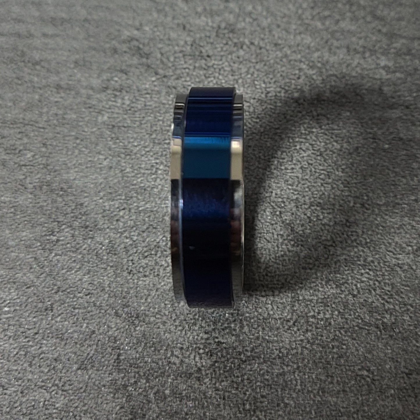 ThinkEngraved wedding Band Personalized Men's Wedding Band - Silver and Blue Fidget Spinner Ring