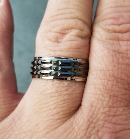 ThinkEngraved wedding Band Personalized Men's Wedding Band - Triple grooved Stainless Steel