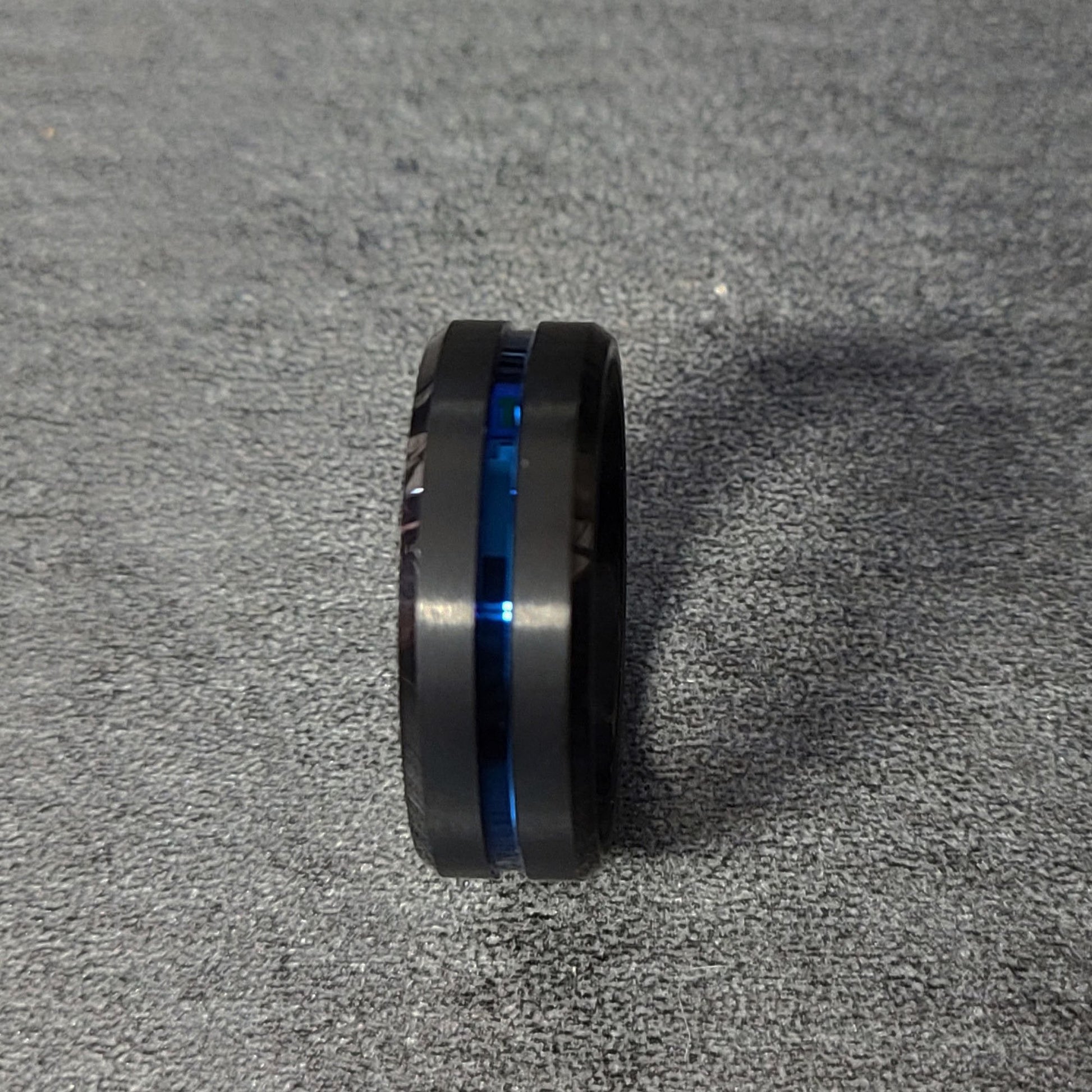 ThinkEngraved wedding Band Personalized Men's Wedding Ring Band Grooved Thin Blue Line