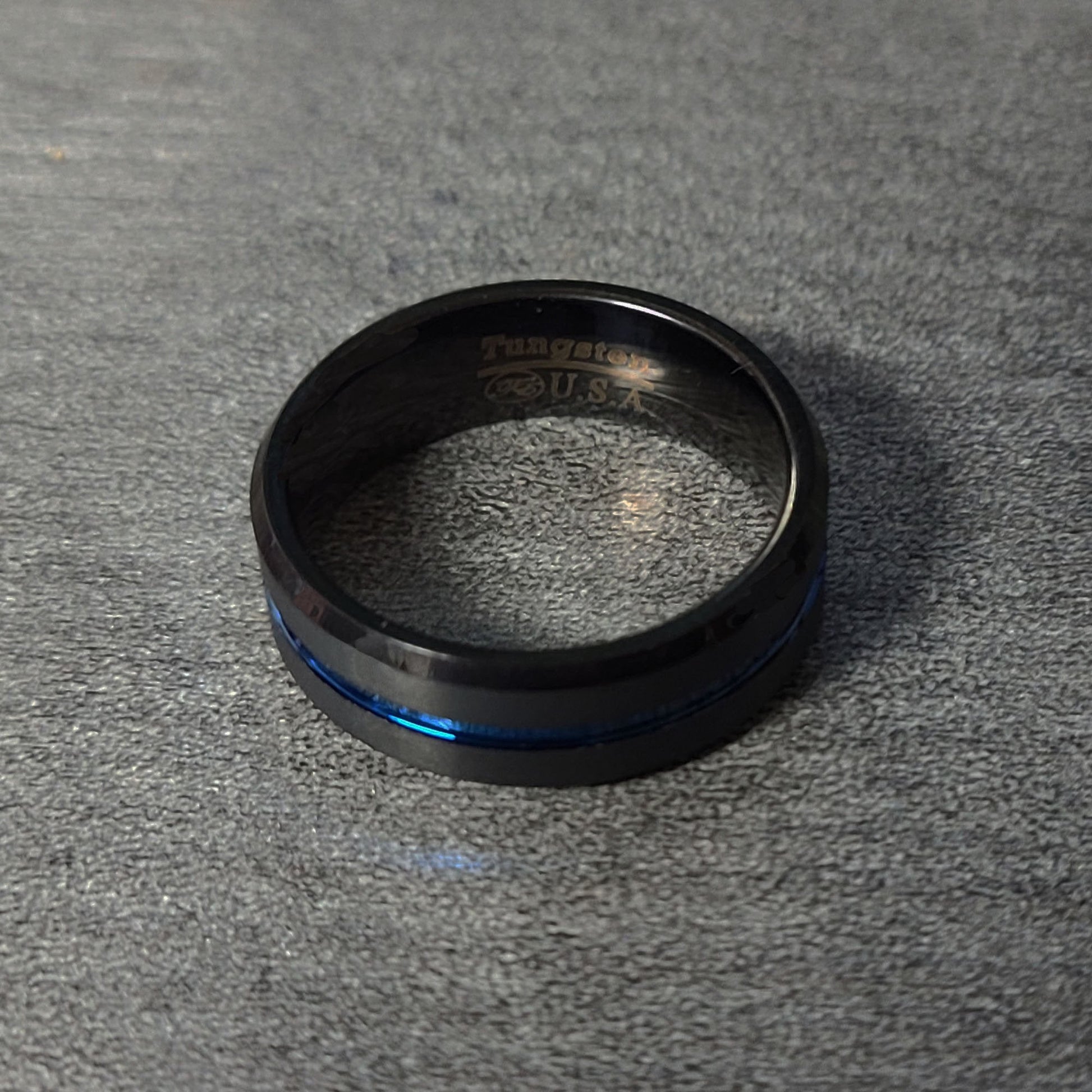 ThinkEngraved wedding Band Personalized Men's Wedding Ring Band Grooved Thin Blue Line