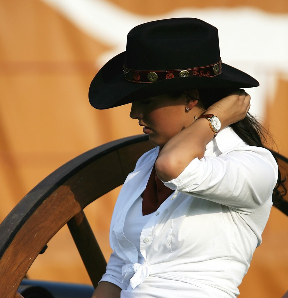 Women's Fashion Tips: How to Wear a Cowboy Hat