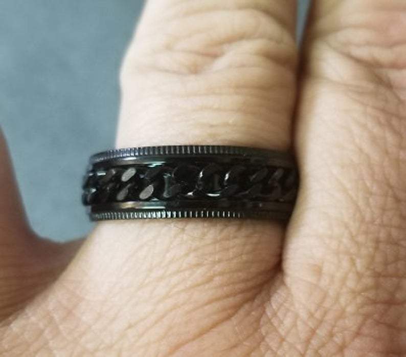 Think Engraved wedding band Personalized Men's Black Chain Spinner Wedding Ring - Engraved Handwriting Ring