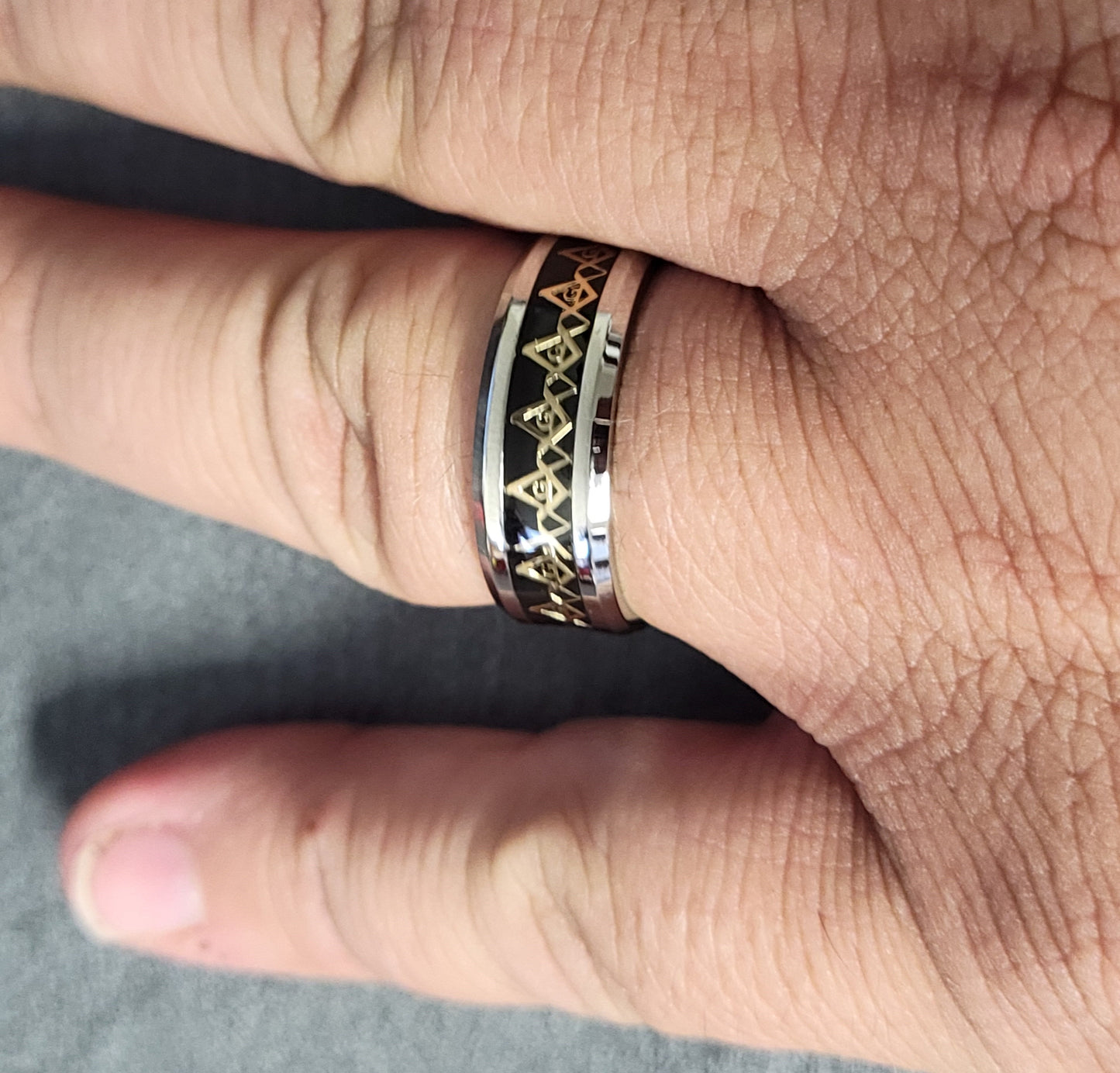 ThinkEngraved Mason Ring Personalized Black Gold Masonic Compass Ring Engraved Mason Ring