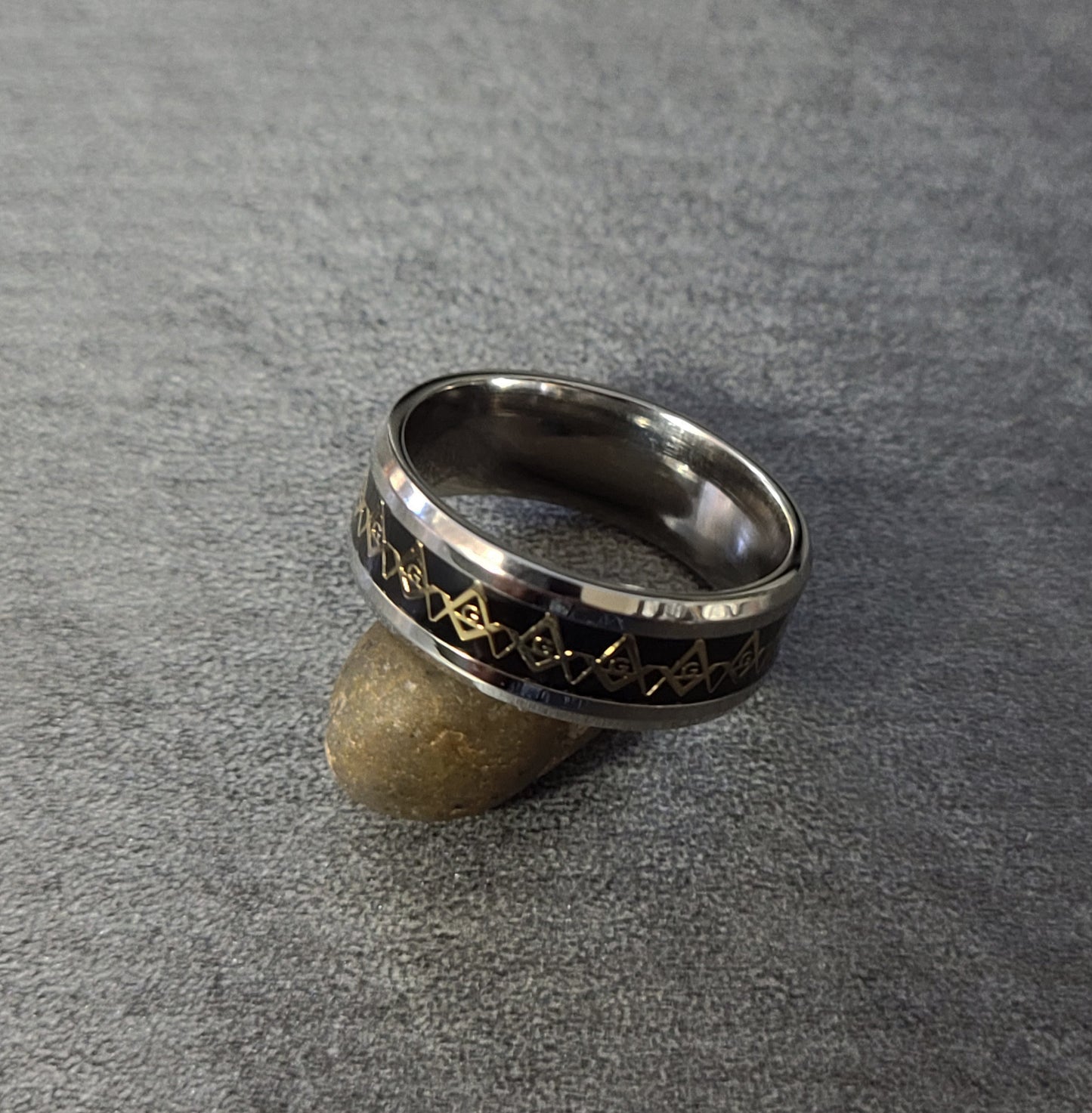 ThinkEngraved Mason Ring Personalized Black Gold Masonic Compass Ring Engraved Mason Ring
