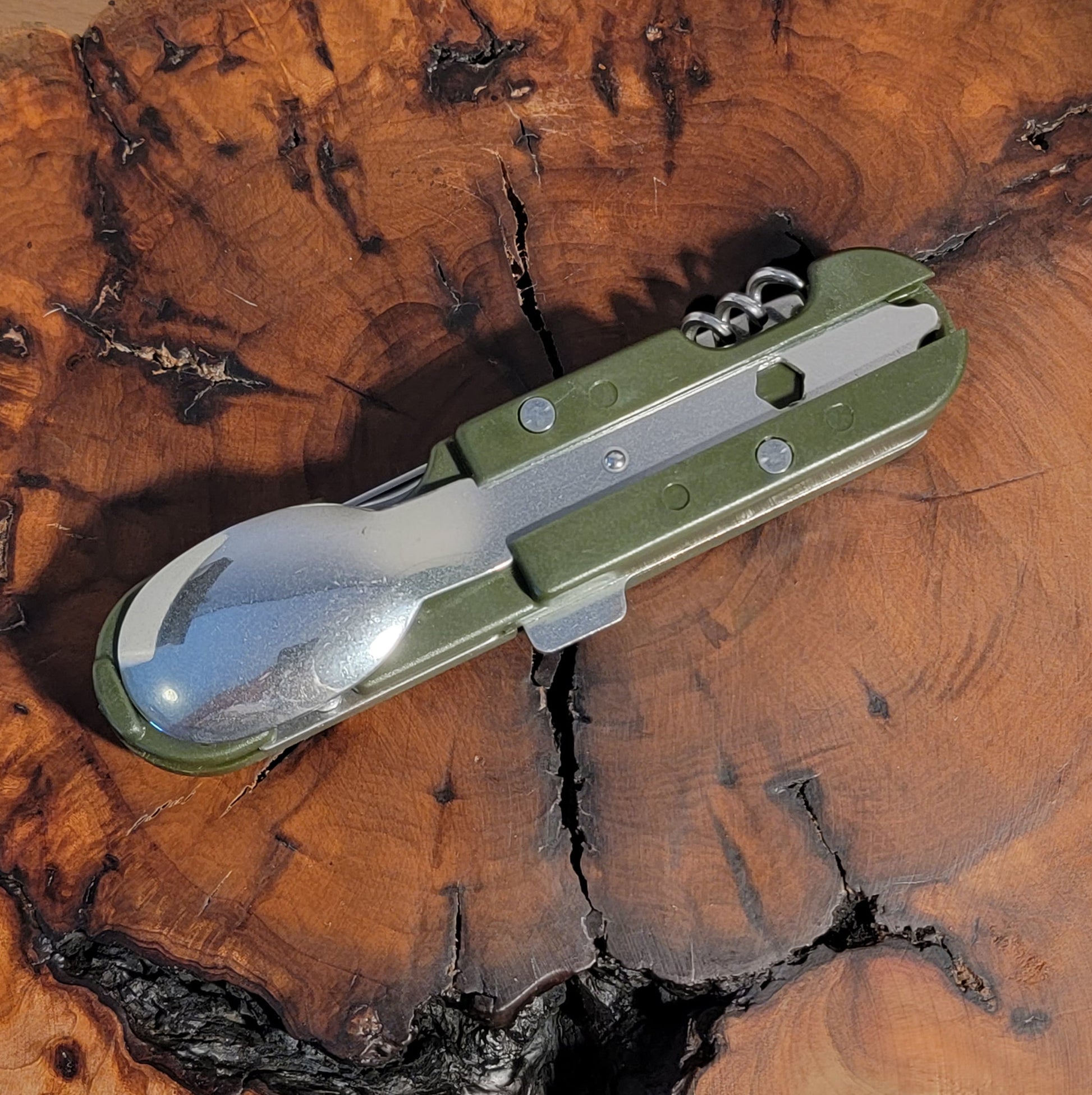 ThinkEngraved Personalized utensils Personalized Camping or Picnic Fork, Spoon, and Knife Folding Utensil Multi-Tool Green