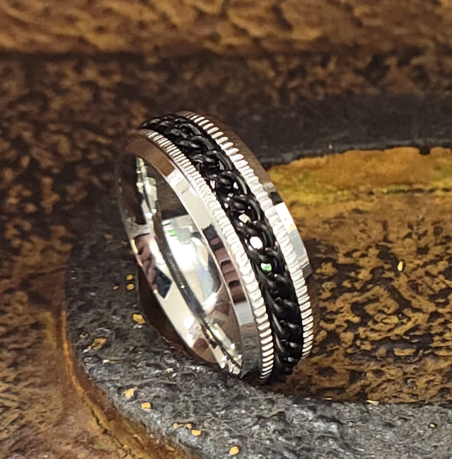 ThinkEngraved wedding Band Personalized Engraved Men's Black Chain Spinner Wedding Ring - Silver Fidget Spinner