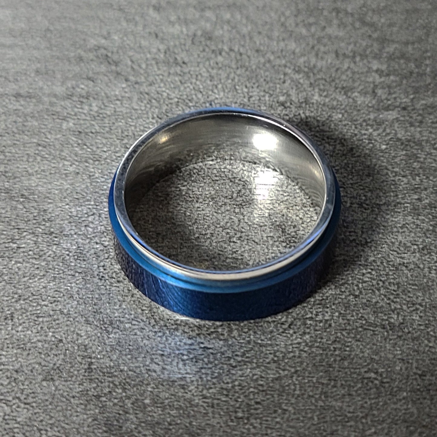 ThinkEngraved wedding Band Personalized Men's Promise Ring - Silver and Blue Fidget Spinner Ring