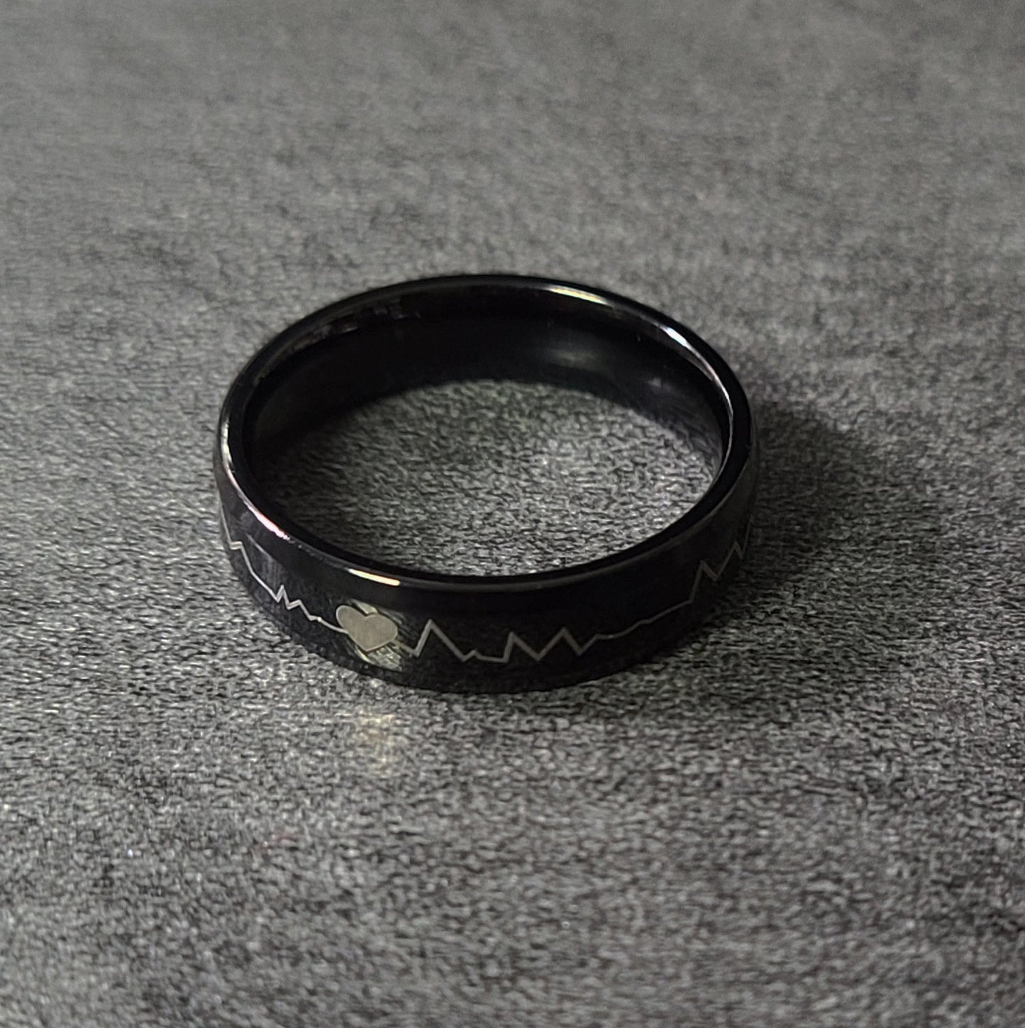 ThinkEngraved wedding Band Women's Wedding or Promise Ring - Beveled, Black Heartbeat, Stainless Steel